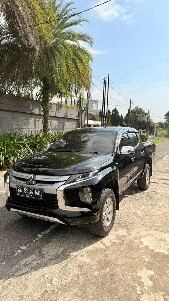 Triton GLS (Double Cabin) 4X4 Manual Diesel