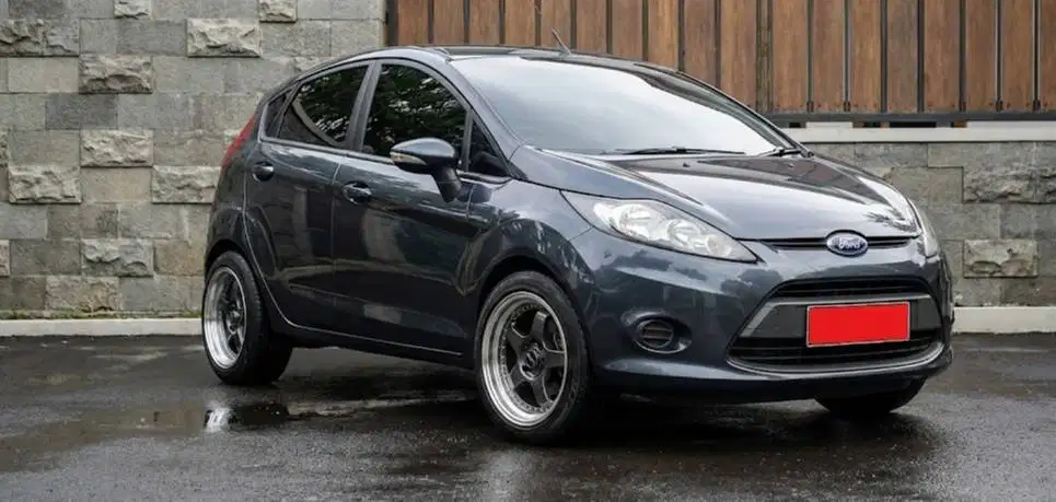 Ford Fiesta Trend 1.4 / M.T . 2013