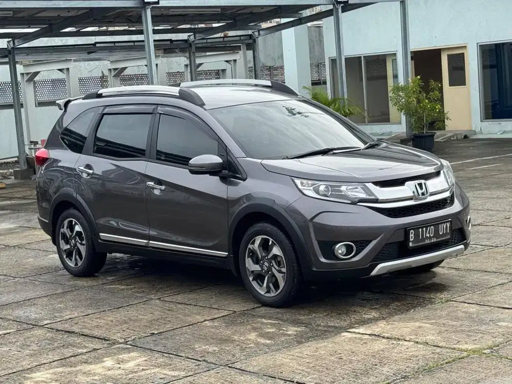 ‼️dp20jt‼️Honda BRV E prestige CVT abu 2016 2017