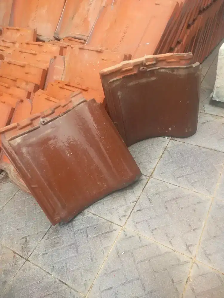 Genteng bekas seperti baru