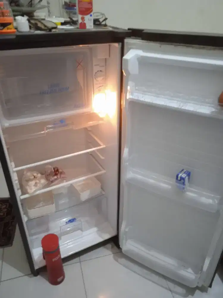 Kullkas merk sanyo 1 pintu