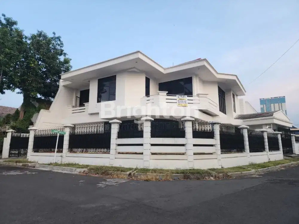 Dharmahusada Indah, Lingkungan Aman, 24 Jam, 2 Lantai, Hook