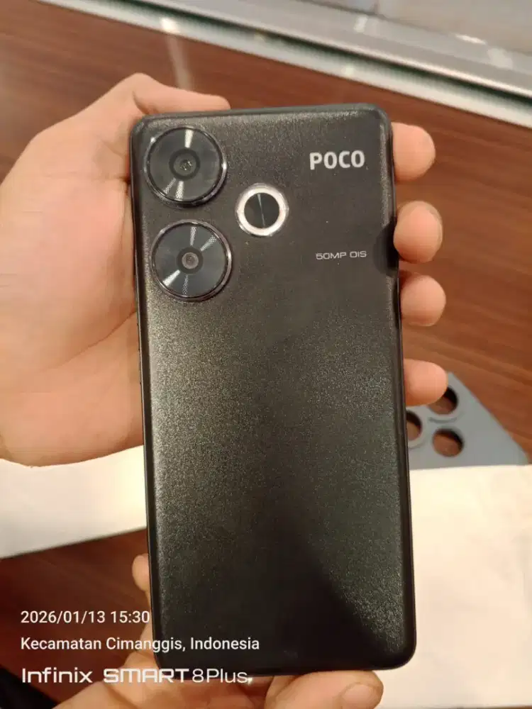 Jual santai Poco F6 8/250 full set  BONUS earphone redmi buts lite  6