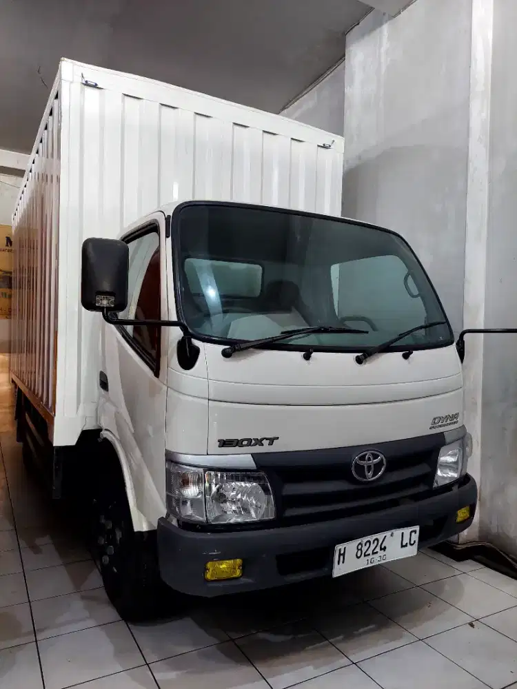 Toyota Dyna 130 XT Box