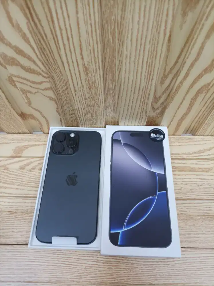 iPhone 16 pro max 256. Ibox