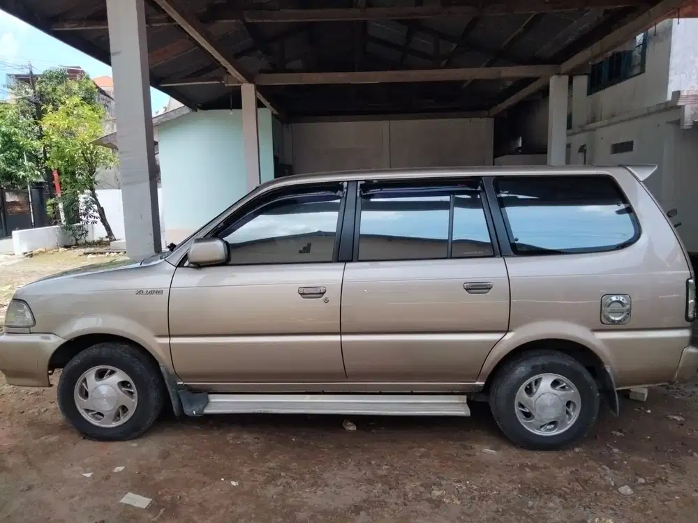 Toyota Kijang 2001 Bensin