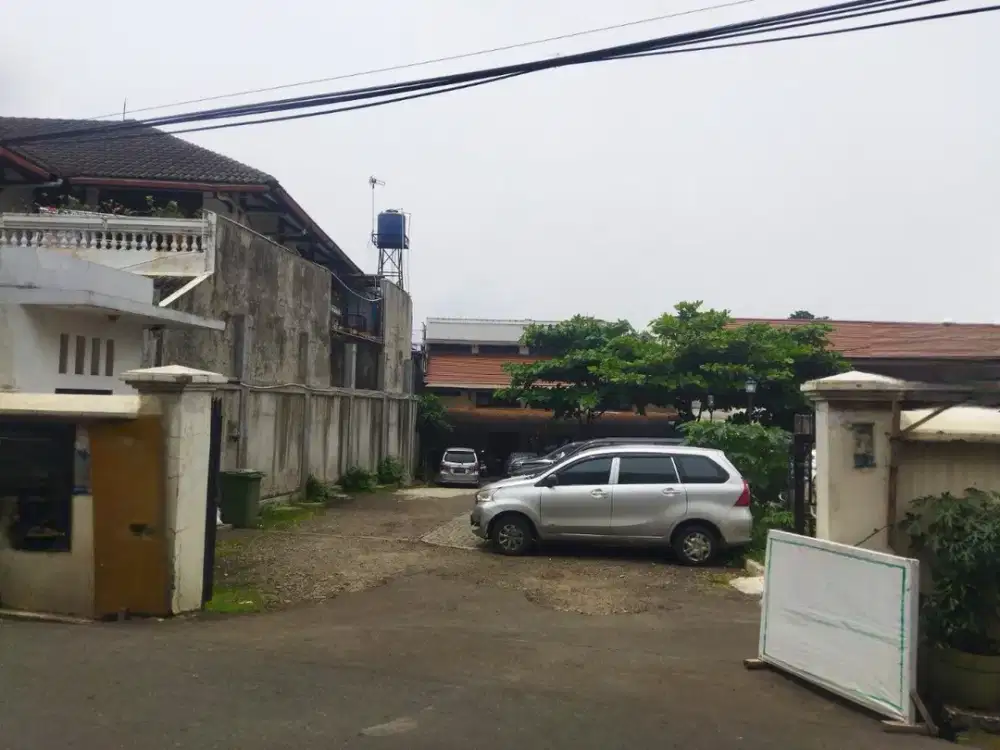 Rumah Luas Cocok untuk Kost di Cipete Utara, Dekat MRT Haji Nawi