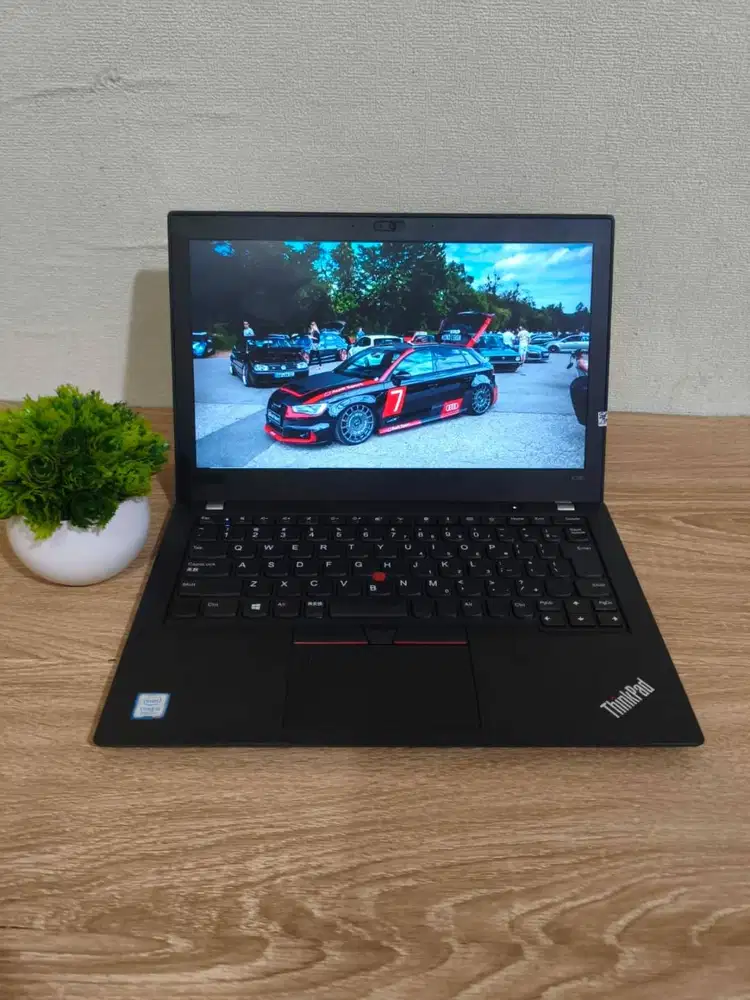 Laptop Murah Lenovo Thinkpad X280 Core i5 RAM 8GB SSD 256GB 12.5