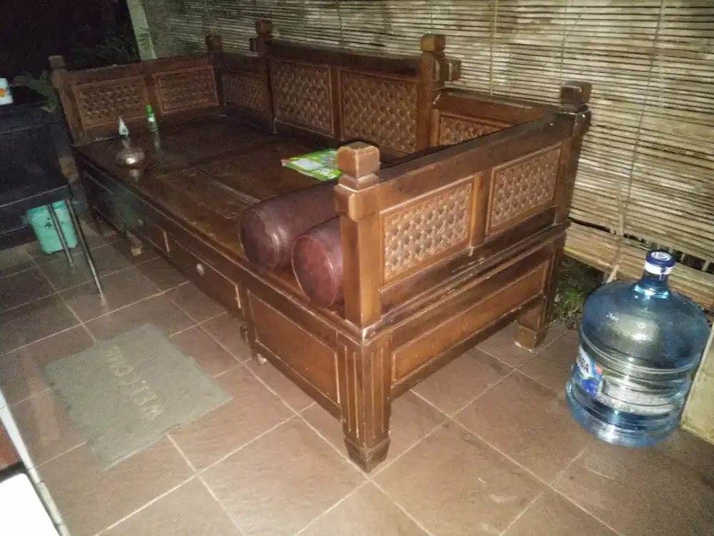 Dipan panjang santai