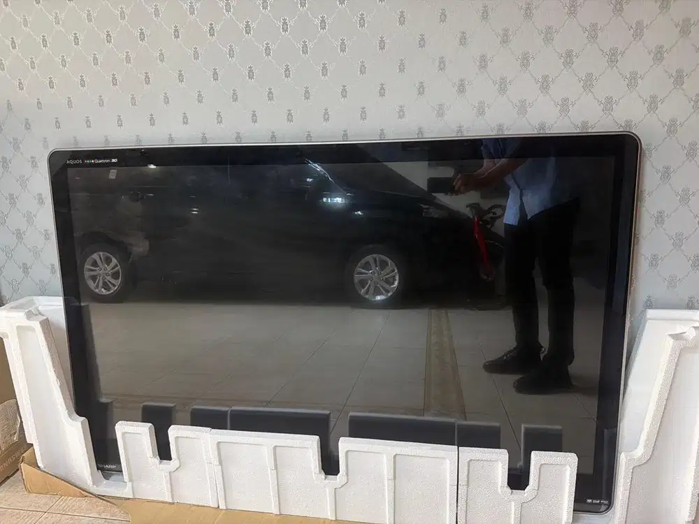 Sharp Aquos Quattron LED 65 3D