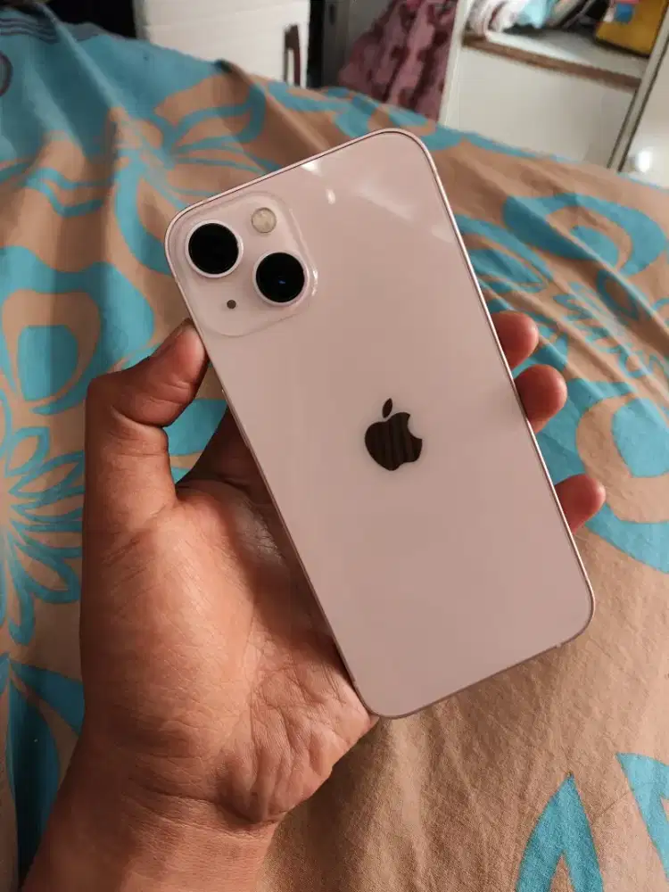 iPhone 13 128 simlck wifi only