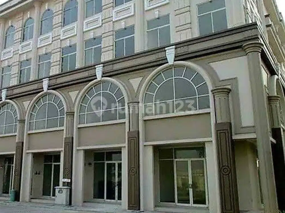 Disewakan Ruko Crown Green Lake City Posisi Hoek