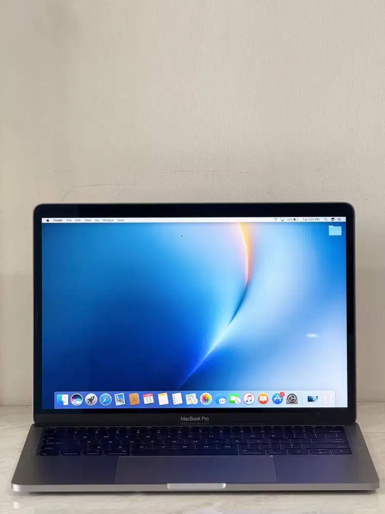 MacBook Pro 13inch 2016 Intel Core i5 RAM 8GB SSD 256GB