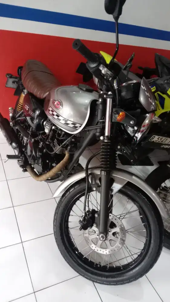 W175 CAFE DIJUAL CASH ATAU KREDIT