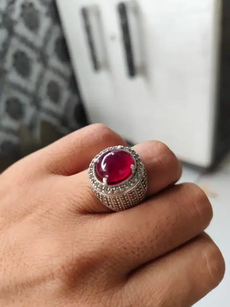 Natural Ruby Red Pigeon Blood 7.60crt Kristal Memo CGL Ring Perak