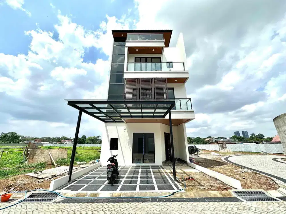 Rumah Baru Dalam Cluster Besar di Cilandak