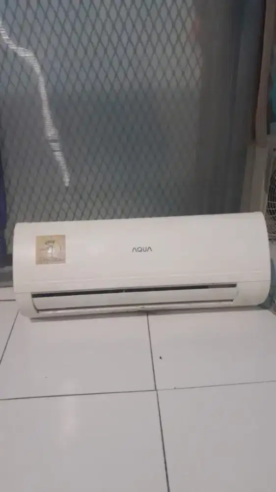 Jual AC Aqua Second Bekas Pemakaian Pribadi
