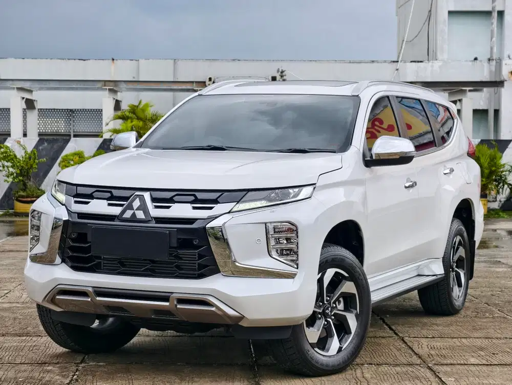 [8RB] MITSUBISHI PAJERO SPORT 2.4 DAKAR 4X2 MATIC 2024 PUTIH GENAP