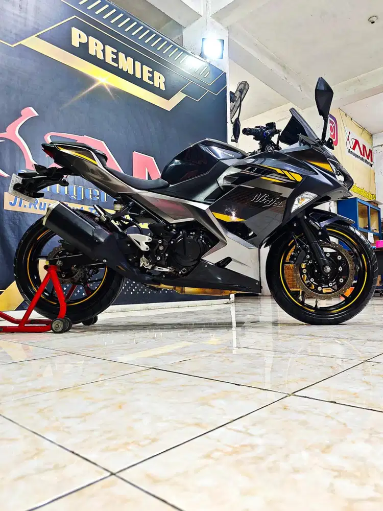 Dp 7jt an Kawasaki New Ninja 250 FI ABS Keyles TH 2022 odo 7rb super