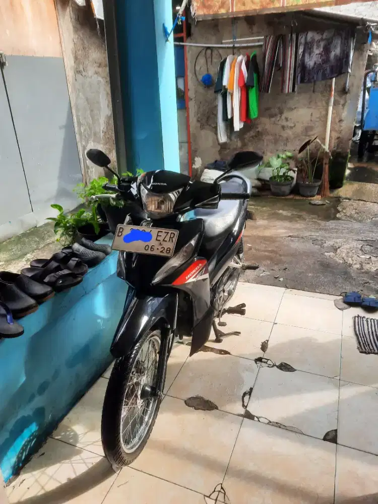 HONDA REVO FIT 2023 LIKE NEW
