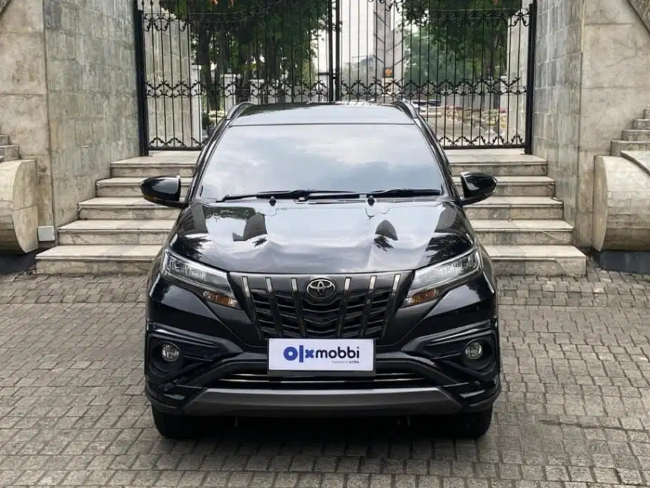 DP MURAH Toyota Rush 1.5 S GR Sport Bensin-MT 2021 HITAM BV