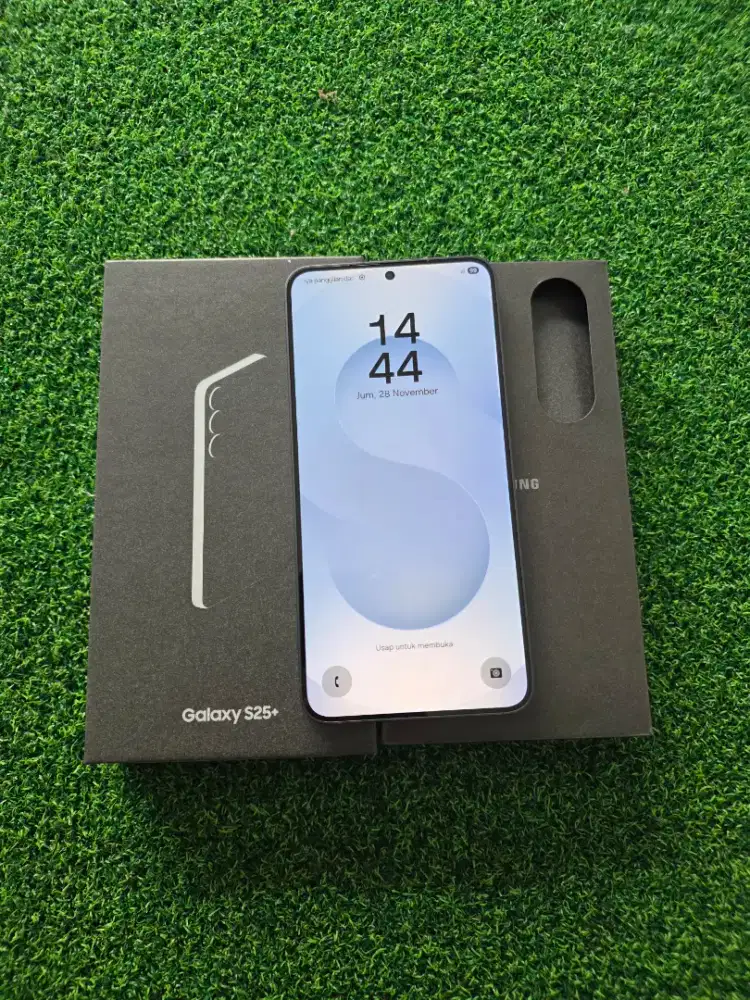 Samsung S25+ 5G 12/512gb Lengkap Mulus Normal