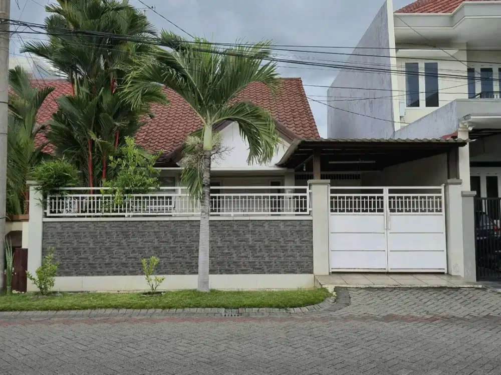 Dijual Rumah Araya 2 Surabaya