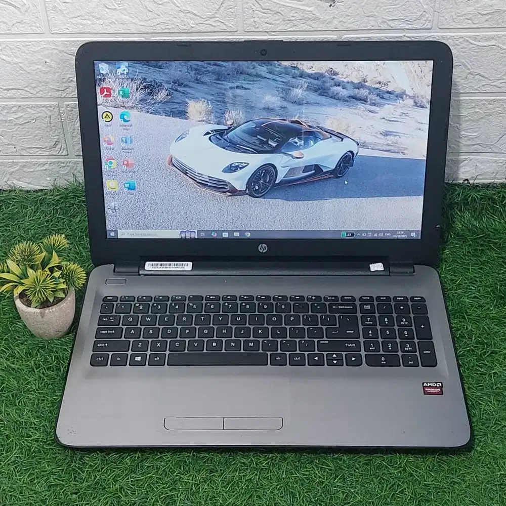 HP 15-BA004AX AMD A10-9600P RADEON 5 RAM 8GB SSD 256GB AMD RADEON R8 M