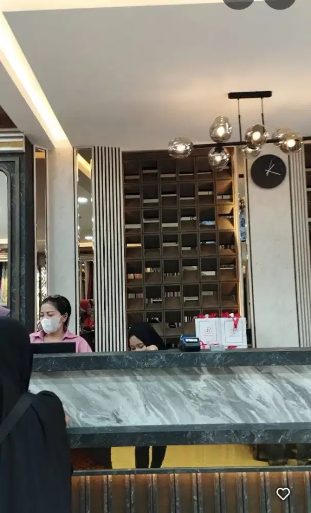 Hot listing komersial bangunan lokasi strategis surabaya barat