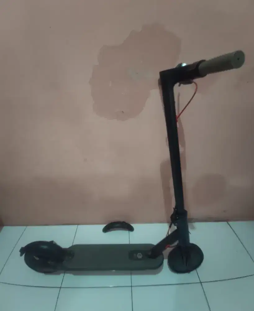 Scooter listrik minus