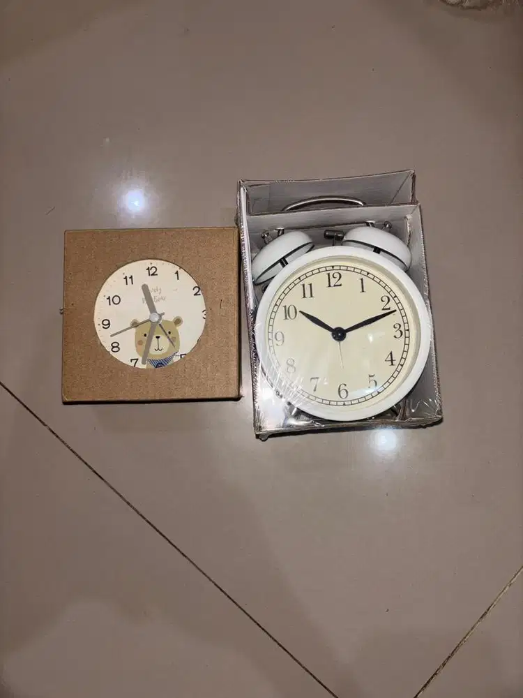 DIJUAL - Jam Analog | Jam Dekor