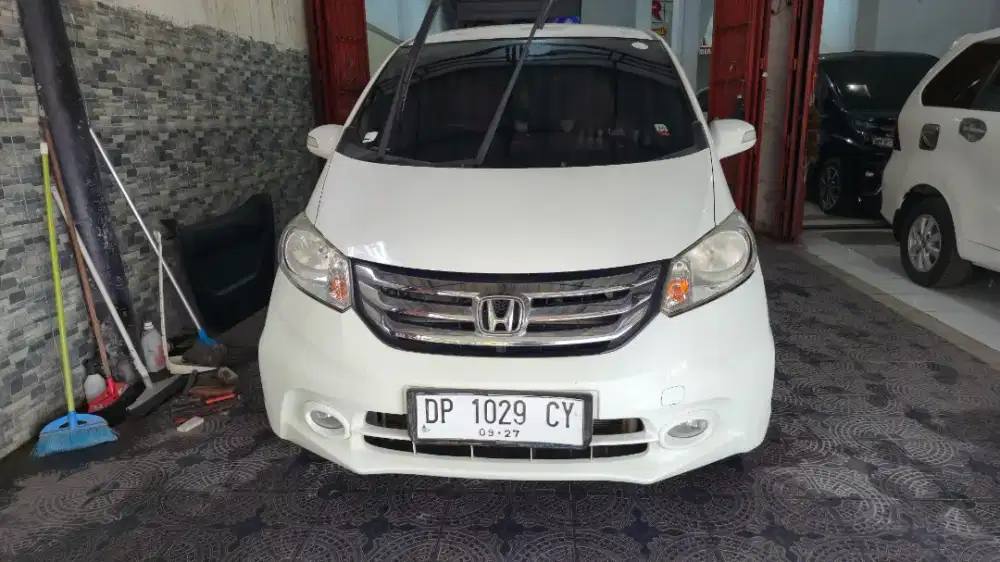 Honda Freed PSD 2015