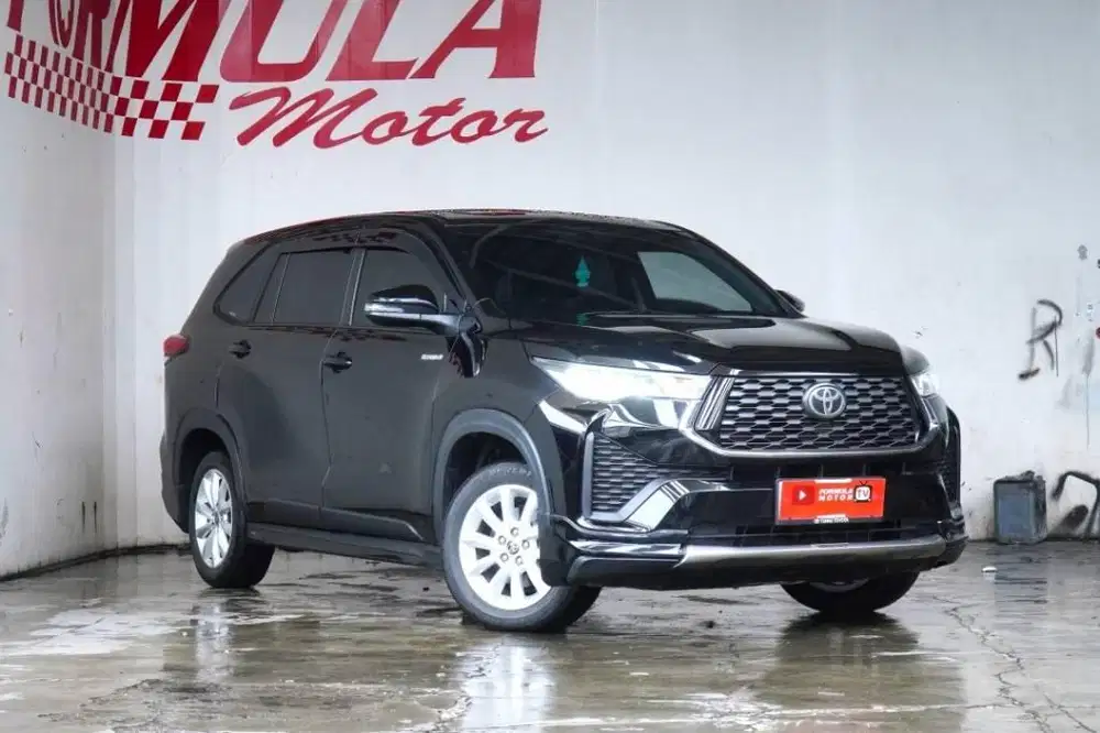 TOYOTA ZENIX V HYBRIRD MODELISTA CVT 2025