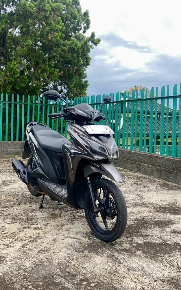 Di Jual Honda Vario 125 (KZR) 2014  ISS warna Coklat