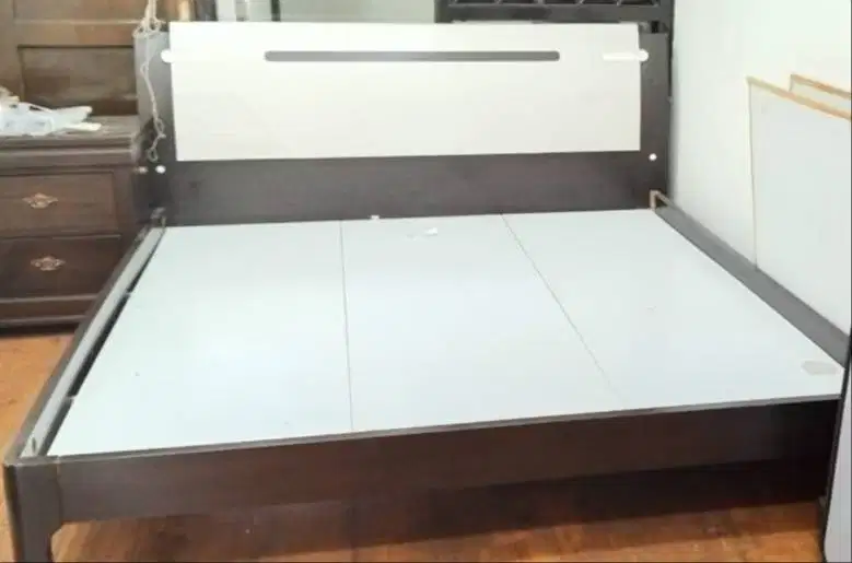 Tempat Tidur size 180