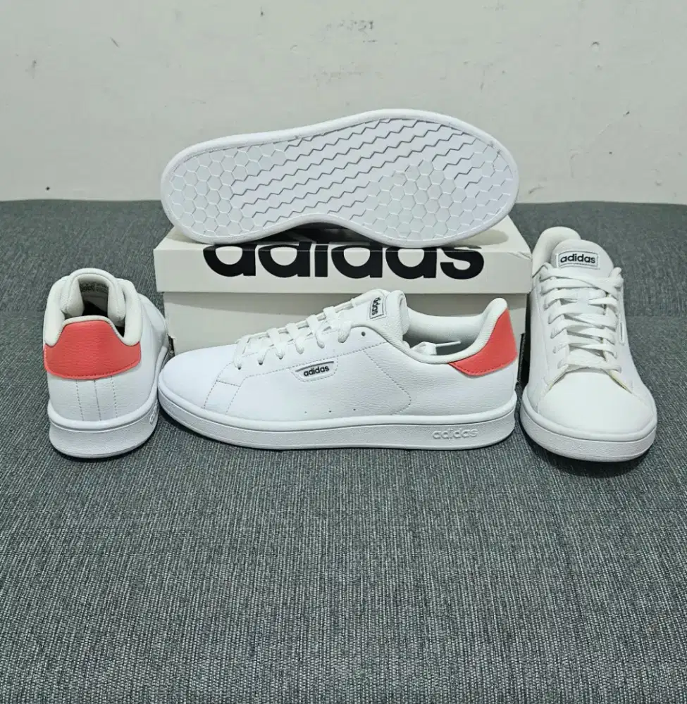 Adidas urban court