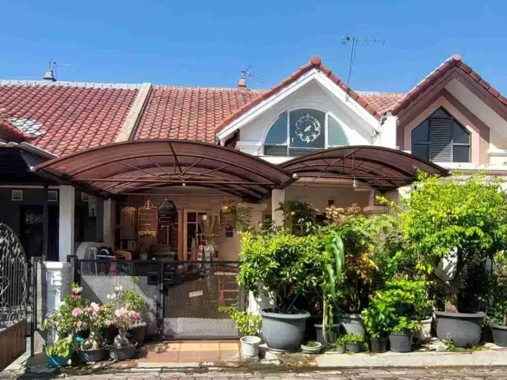 Dijual Rumah PAKUWON CITY
Cluster Taman Mutiara
(Seberang Pakuwon City Mall)