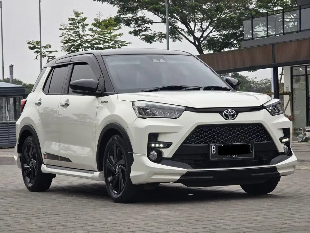 ISTIMEWA Raize Turbo GR Twotone AT Automatic 2021
Turbo GR