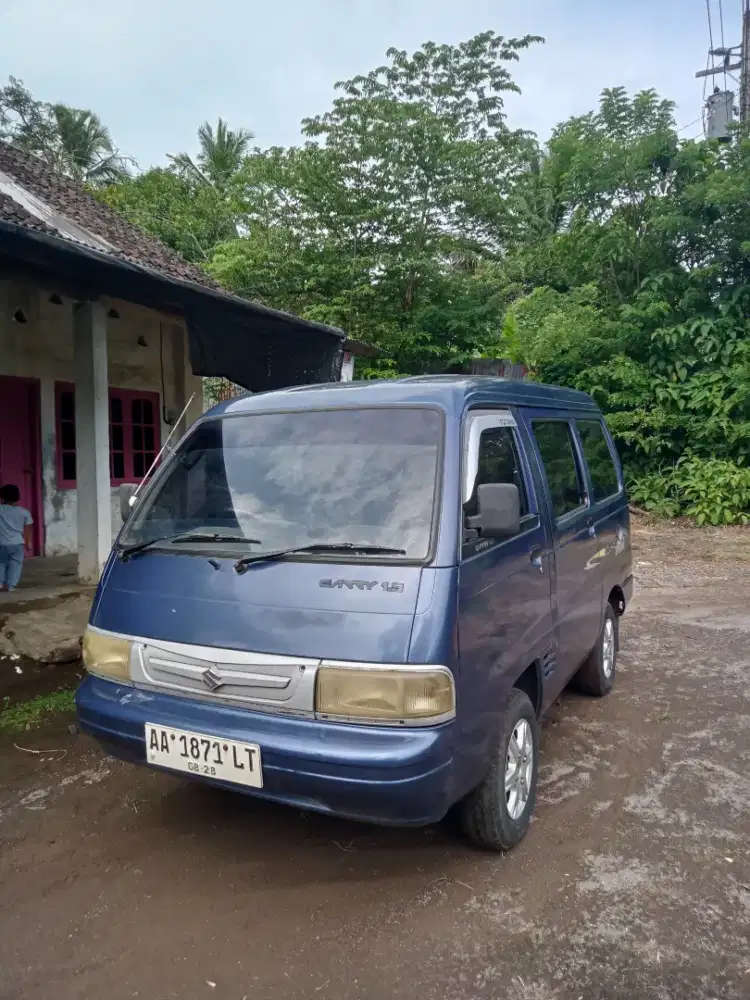 Suzuki Futura 2003 Bensin