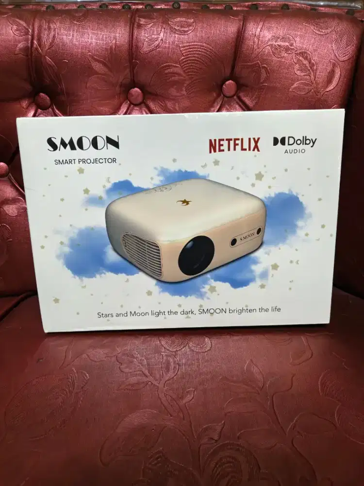 Smart Proyektor Smoon 700 Baru / Proyektor Portable / Mini Proyektor