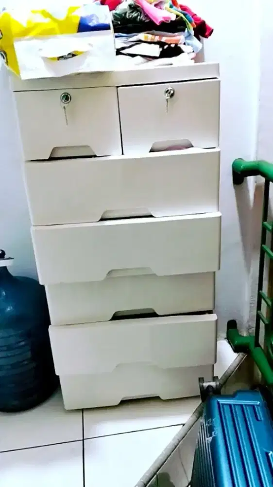 JUAL CEPAT LACI SUSUN + KUNCI