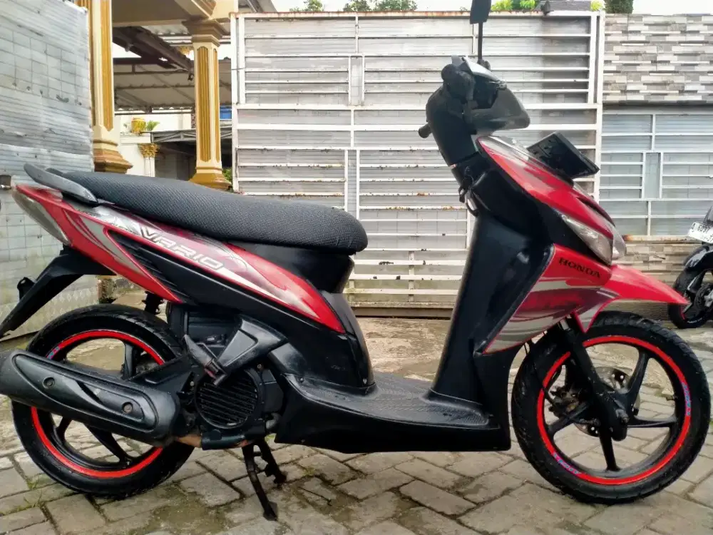 Honda Vario lengkap motor sehat walafiat keterangan detail dibawah
