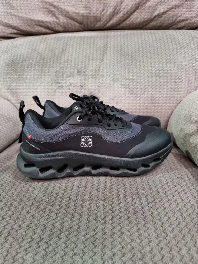 ON CLOUD LOEWE X 2.0 size 45