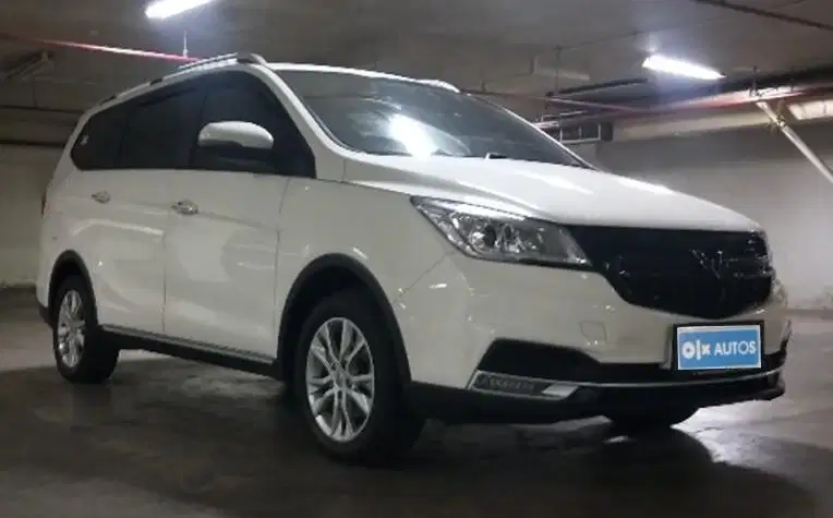 TDP 7,JT Wuling Cortez 1.5S T Lux Bensin-AT Hitam 2020