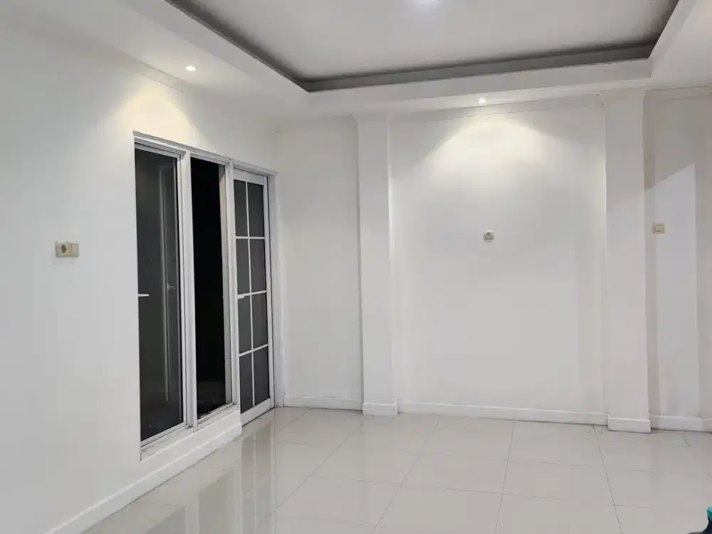 Dijual Rumah Cluster Monaco Village Sudah Renov