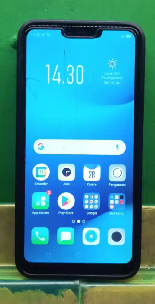 Oppo A3S Ram 6/128
Minus 
Retak normal pakai
Sepebih nya pemakaian aja