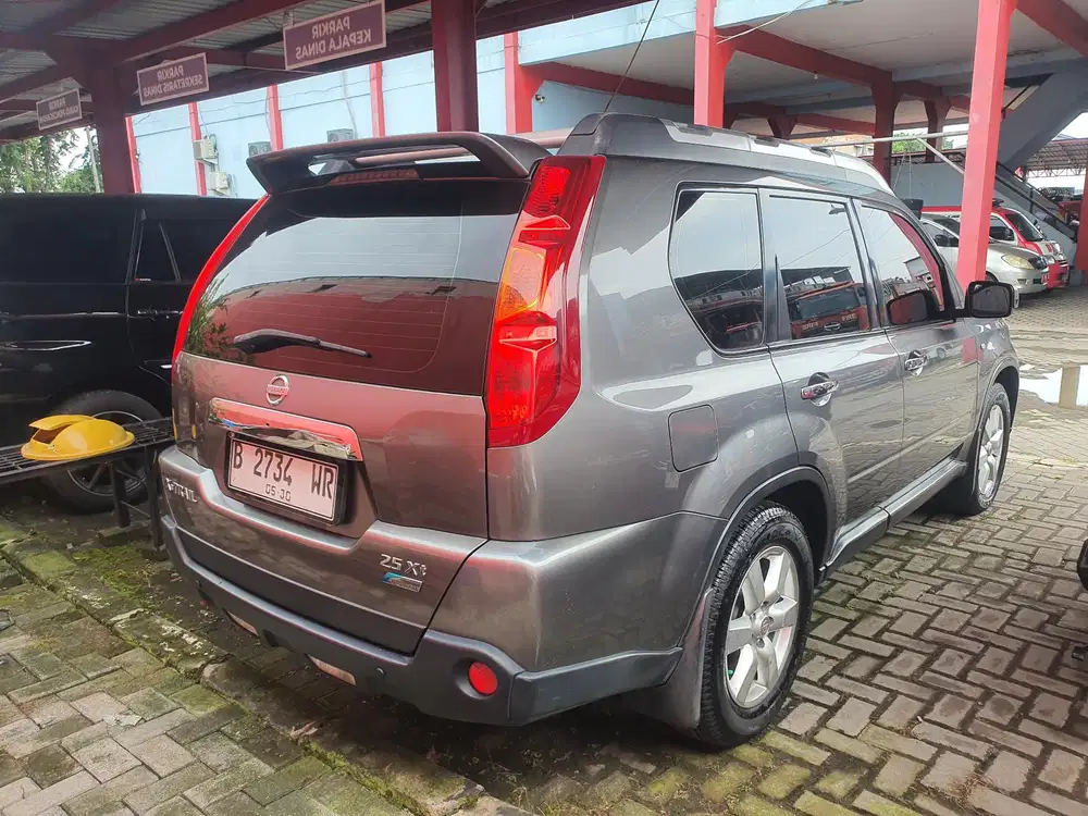 Nissan X-Trail 2010 Bensin