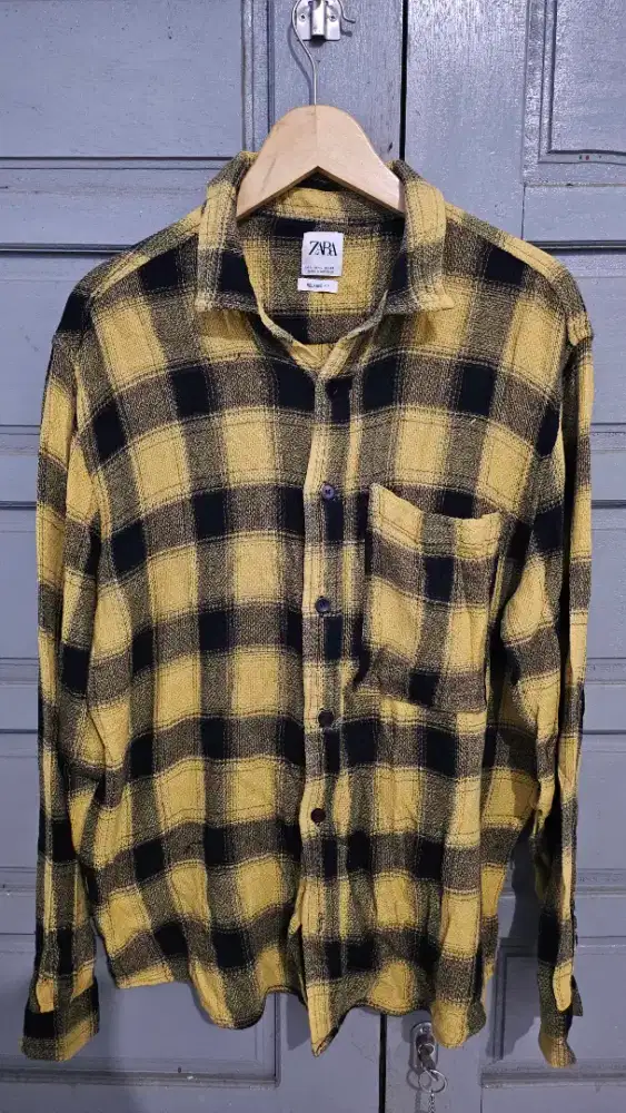 KEMEJA FLANNEL ZARA SIZE L