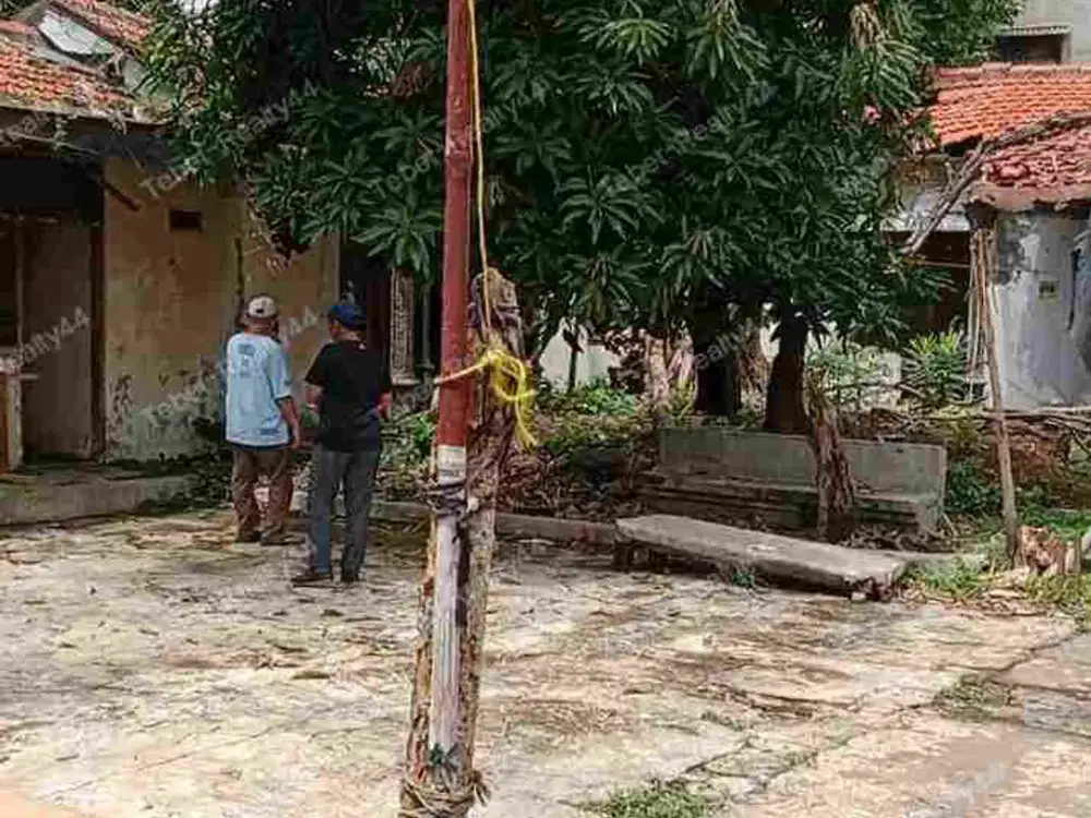 Dijual murah, Tanah di Tebet, Jalan 2 mobil, dekat jalan raya