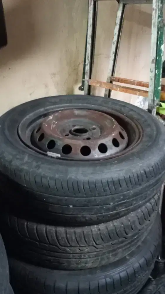 Jual velk ring 14 calya,Sigra +ban